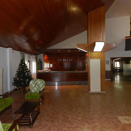 Hotel Or Blanc Espot Bagian luar foto