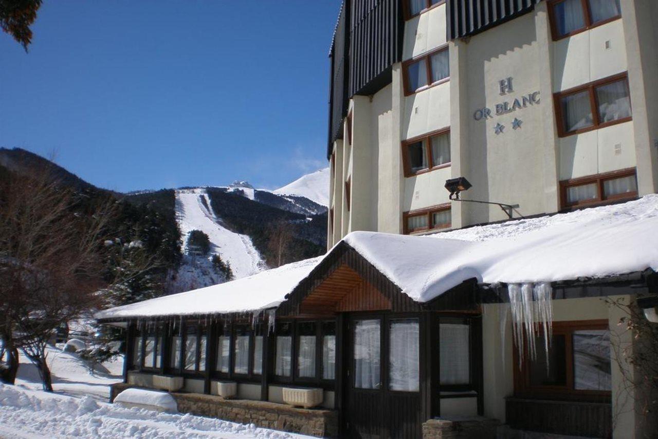 Hotel Or Blanc Espot Bagian luar foto