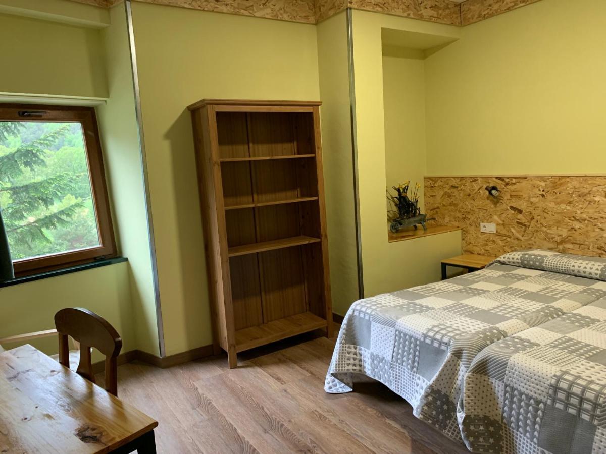 Hotel Or Blanc Espot Bagian luar foto
