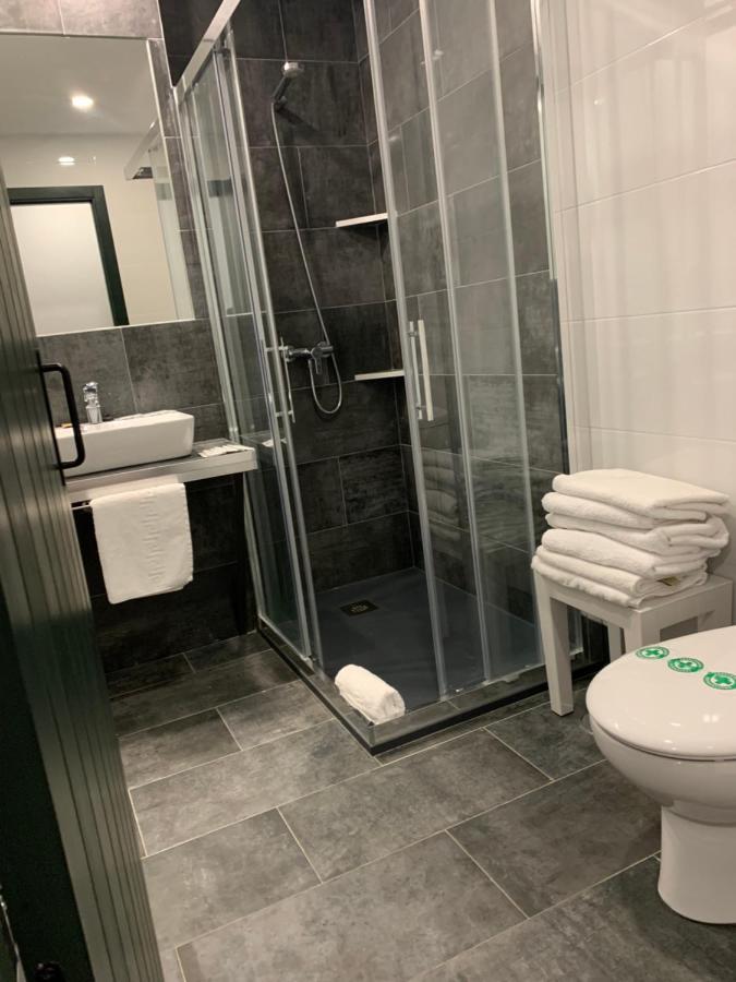 Hotel Or Blanc Espot Bagian luar foto